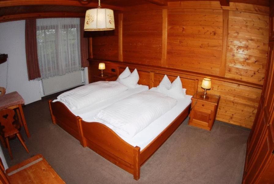 Hotel Zur Schonen Aussicht Feldkirchen-Westerham Quarto foto